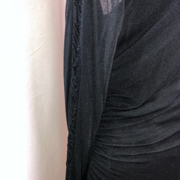 Guess - Picture 4 of 6